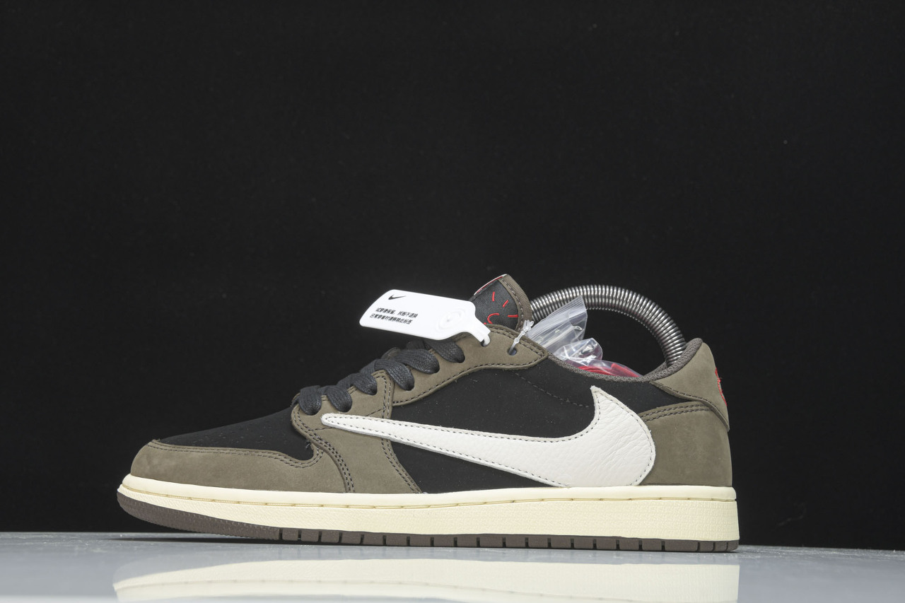  [NIKE x TRAVIS SCOTT] RK 나이키 X 트래비스 스캇 에어 조던 1 로우 OG SP 트래비스스캇 CQ4277-001