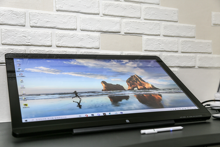 액정태블릿 웹툰 작가를 준비한다면 추천!● 27형 대화면 터치 모니터 "창은테크" 15