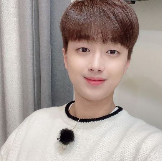  이찬원 코로나19 확진 판정..임영웅 영탁 자가격리