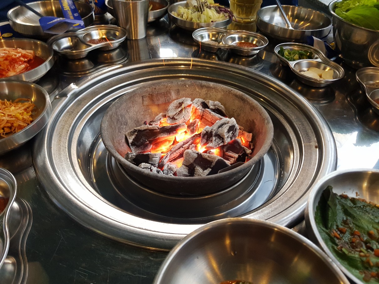 호치민 7군 푸미흥 소고기&#44; 막창 맛집 삼원숯불고기 - 숯불