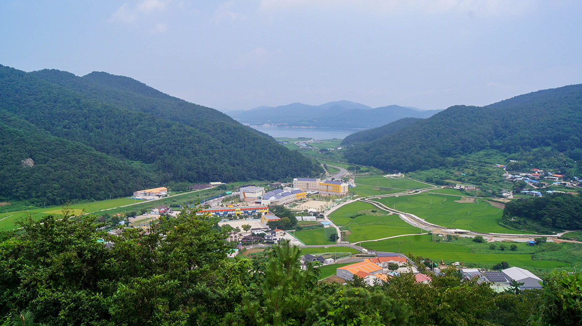 남해 독일마을 원예예술촌 전망대 중간 풍경