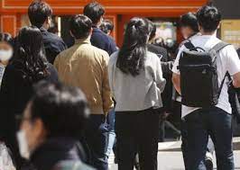  靑인근 동네 '인산인해'.. "4050 손님 과반"