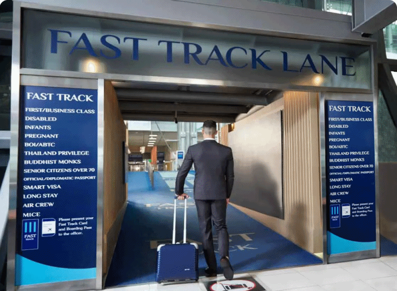  방콕여행 편리한 입국서비스 / 방콕 수완나품국제공항에서 쉽고 빠르게 입국을 통과할 수 있는 출입국 심사 VIP 패스트트랙 서비스
