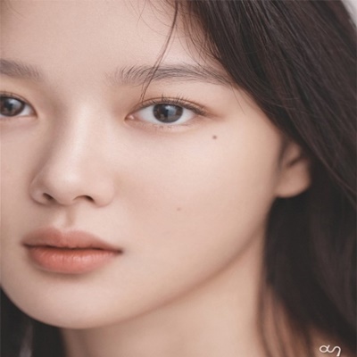  김유정 새프로필(+나이, 인스타)