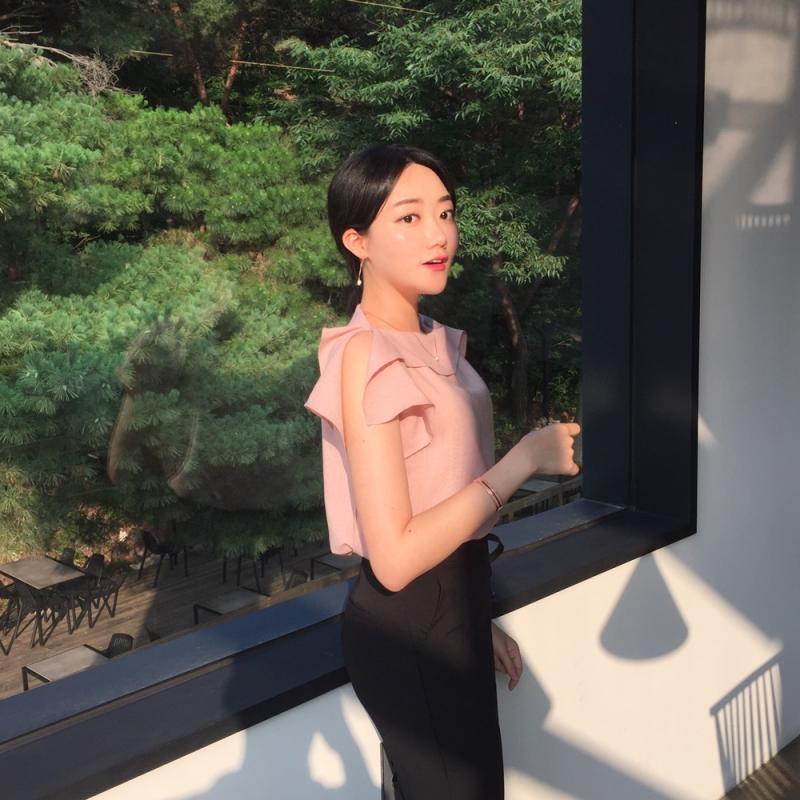 로지 어깨 프릴 나시 블라우스 3color