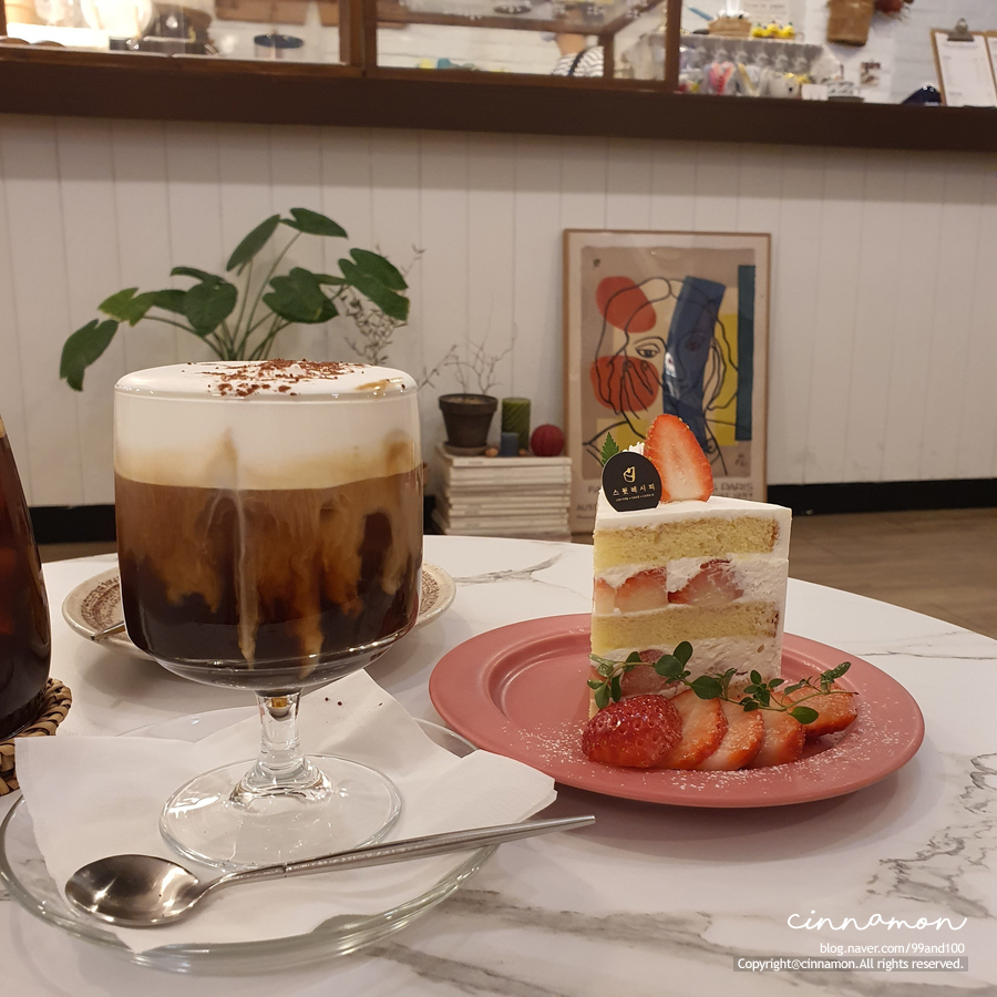 스위트 레시피(feat. 감성 카페, 케이크 맛집) [노원] 인생 디저트 카페 2
