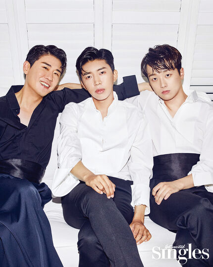  [미스터트롯 진 임영웅] 임영웅 영탁 이찬원 잡지 화보 (매거진 싱글즈 7월호)