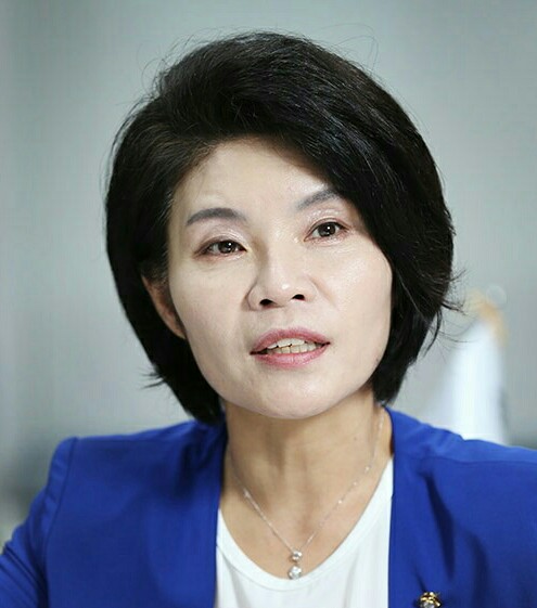 한정애 환경부장관 후보자 어떤 인물일까?