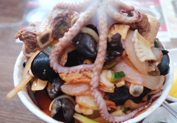  생생정보 오늘 맛집 / 생쟁정보 해물갈비짬뽕 / 생생정보 철판짜장면에 대해서 보자, 얼마나 맛있는 집일까?