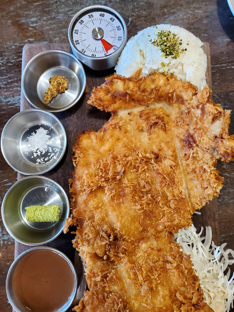 트리플스트리트-송도-엉클인더키친-토마호크-카츠
