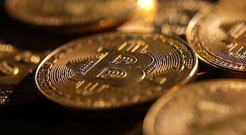 비트코인 시세 트럼프 미국정부 암호화폐 채굴 ETF 10만달러 BTC 비트코인투자 블록체인 분석