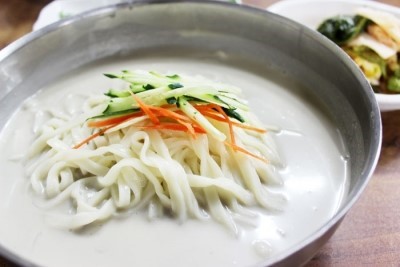  샤오미 침구청소기 사용중인데..