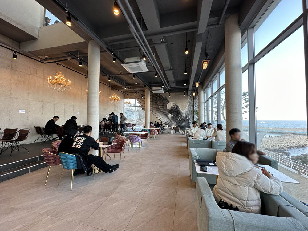 포항 오딘카페 바다뷰 자리2