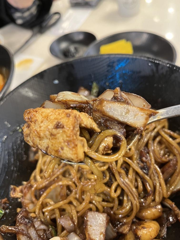 삼선간짜장입니다