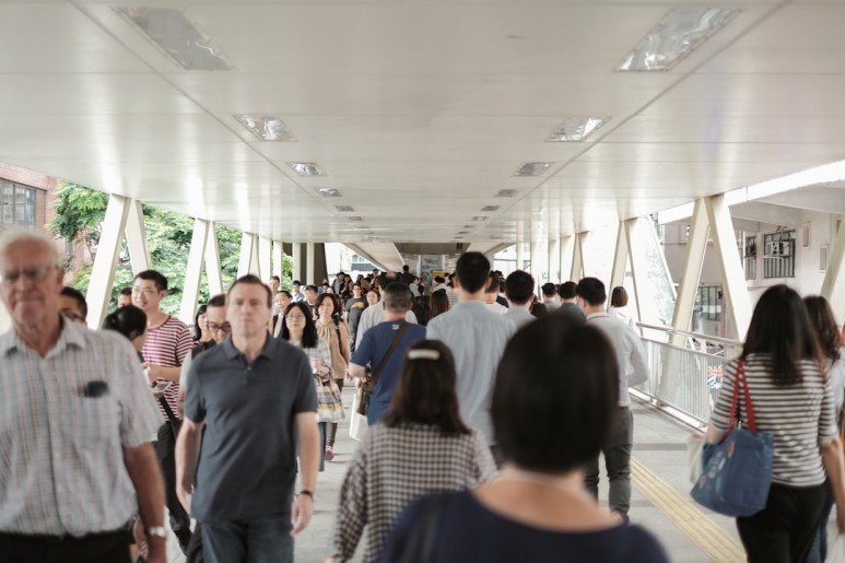  한국은 세계에서 유일하게 출산율 제로 시대에 진입한 나라