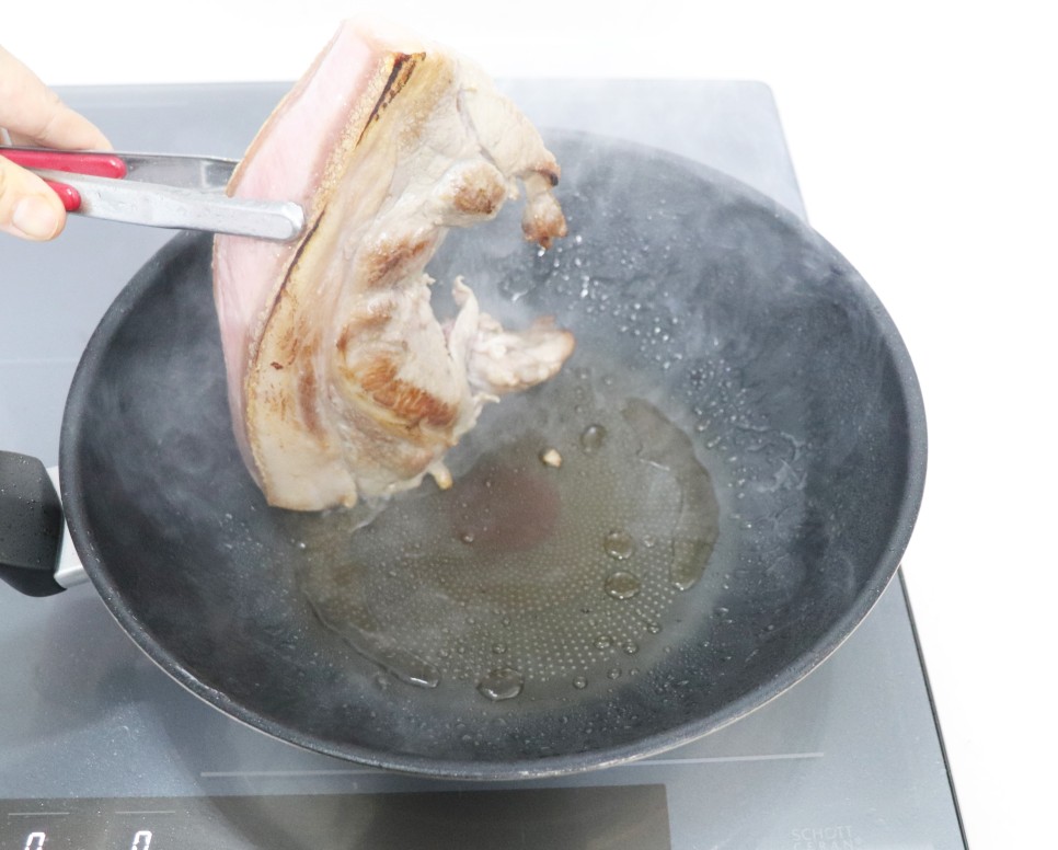어남선생님 류수영 김치찜 레시피 돼지고기 앞다리접시 묵은김치요리 9