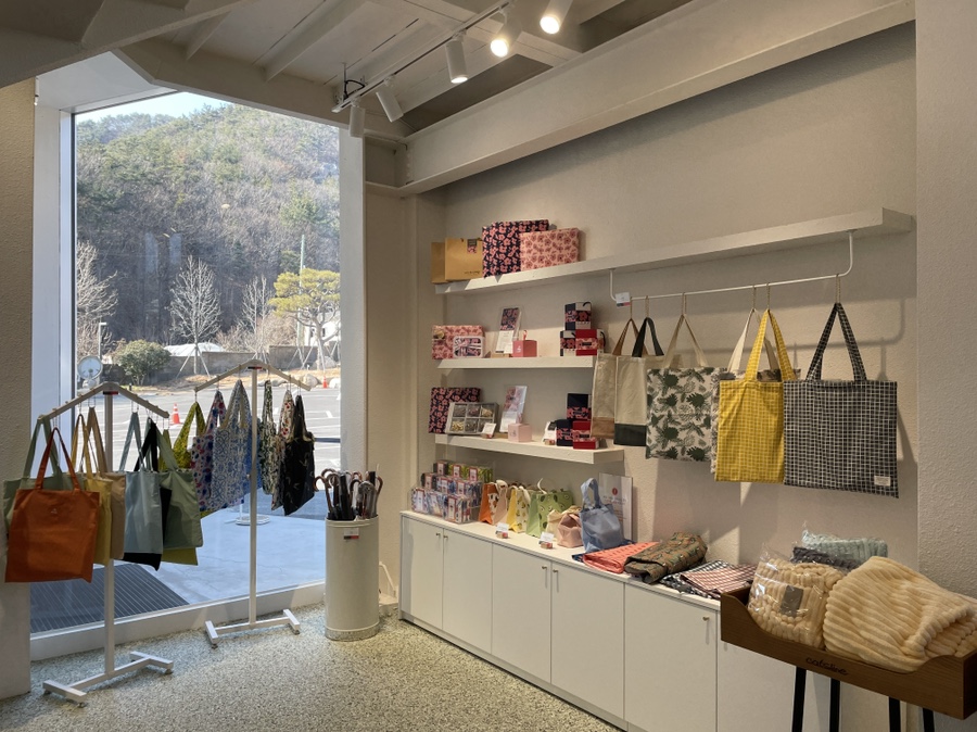 사랑 <느티나무의 > 37