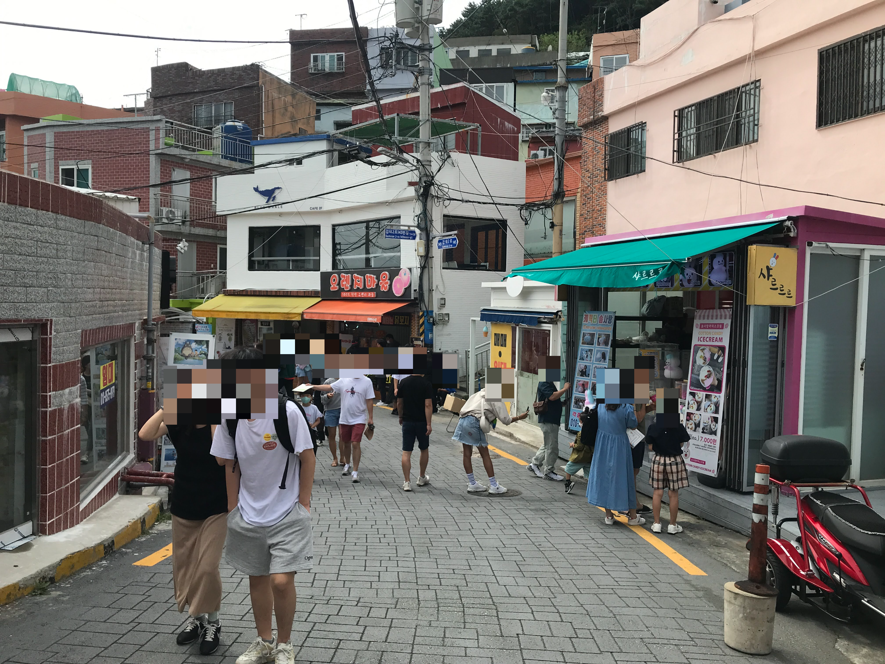 부산 여행지 추천 : 감천 문화마을-27