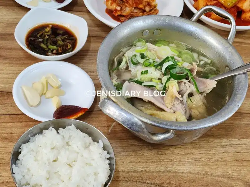닭진미 닭곰탕 사진1