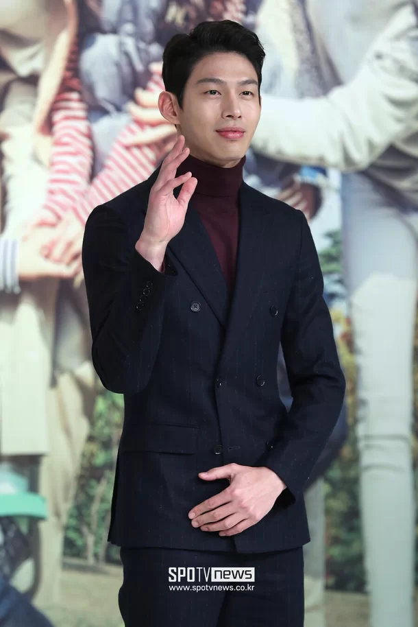  "유부녀와 불륜" 폭로 남편vs최정원, 나란히 검찰 송치