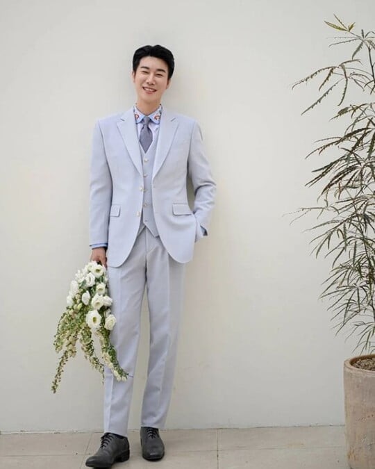  [일상 Issue] '랩 지니어스' 래퍼 산이 9월 24일 결혼 2살 연하 비연예인 신부 청담동 모처