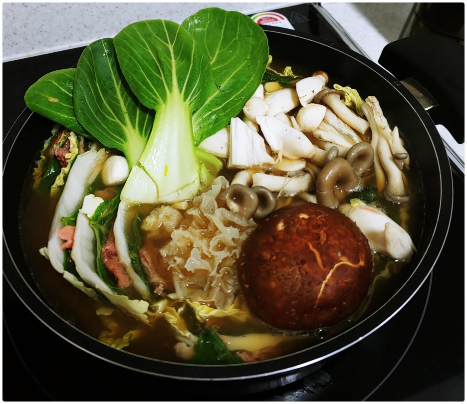  프세시지]홈파티, 집들이 용으로 최적의 요리! 밀푀유 나베 되겠습니다. 이건 찐이야!