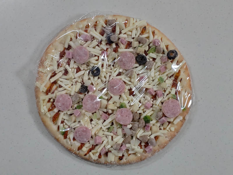 오뚜기-콤비네이션-피자--냉동된-피자