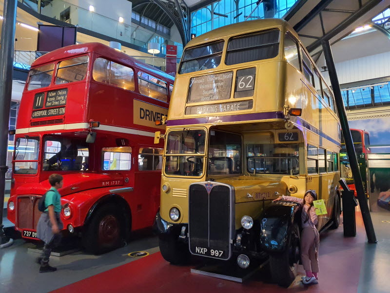 런던-교통박물관-2층버스