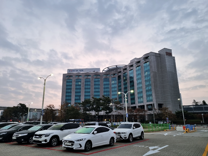 인천 하얏트호텔 바로 맞은 편에 위치하고 있는 인천공항 P5 장기주차장