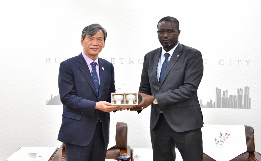세네갈 사절단, 디지털관광 선도지역 부산 방문