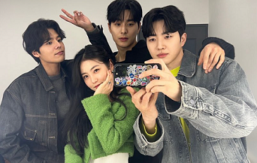 드라마-꽃선비-열애사-꽃선비-3인방과-신예은-사진