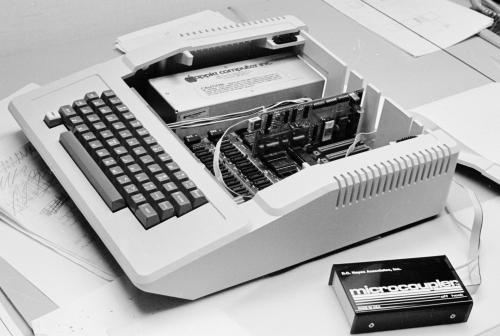 애플 컴퓨터 Apple II