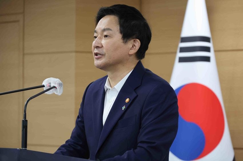  원희룡 분양가상한제·고분양가심사제 개선해 신규분양 촉진 외부 전문가 포함된 택지비 검증위 신설 HUG 고분양가 심사제에 자재비 가산제도 월세지원·청약기회 확대 등으로 청년 주거 불안..