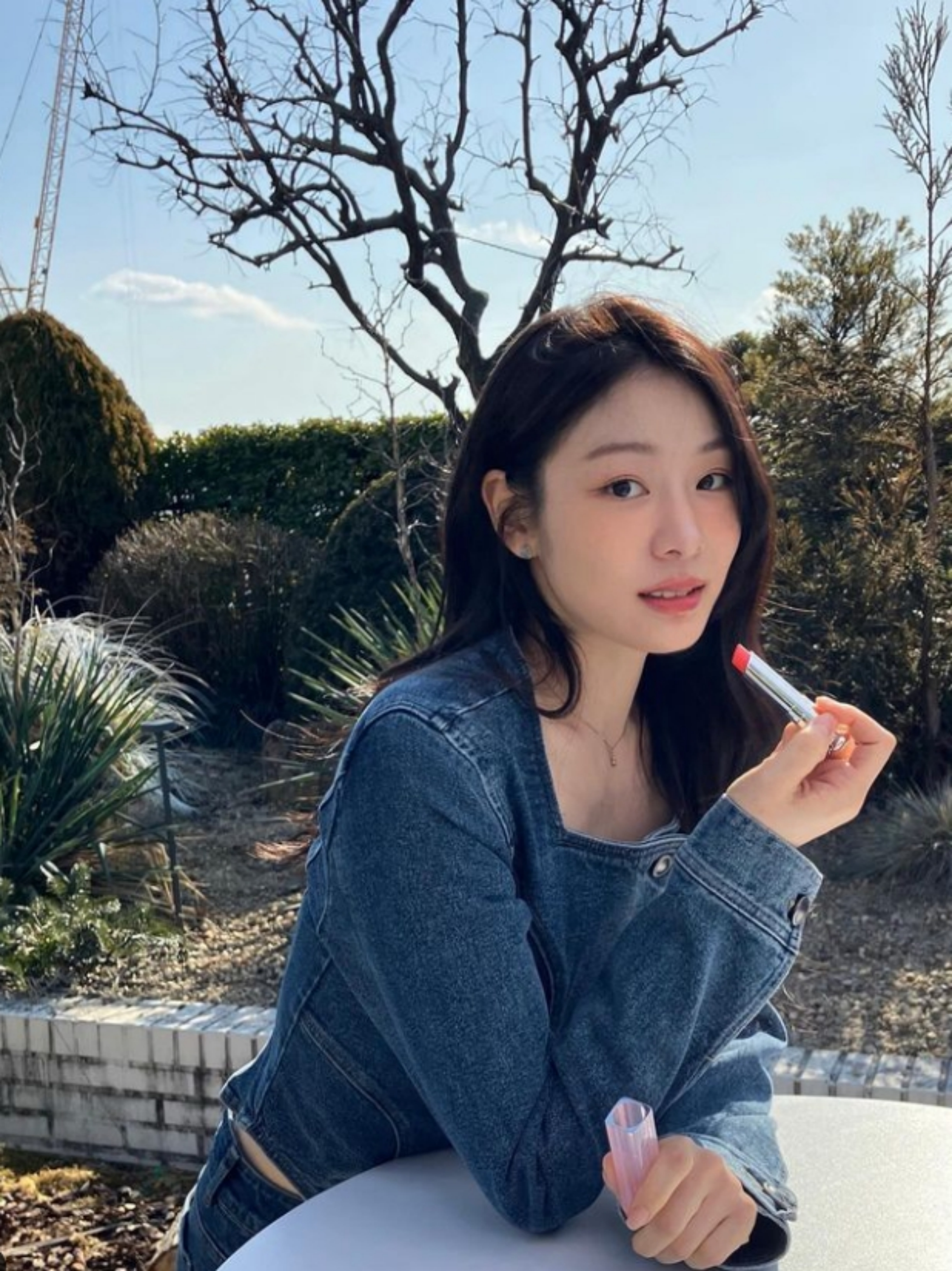  김연아 복고 청청패션 봄 향기가 느껴지네