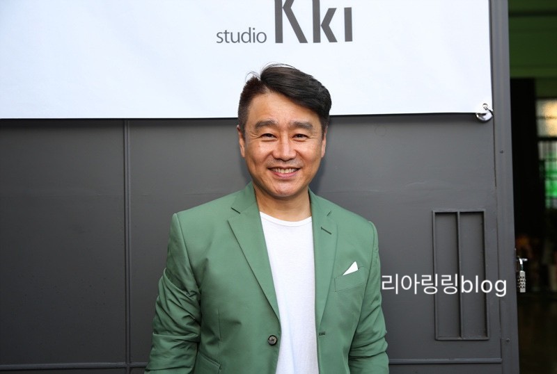 사망키 어린이 두 번째 아트 디렉터 Studio KKI 캠프 장기적인 습관 작품활동 필모그래피 이광기 스튜디오 "키위치 주소 와이프 박지영 나이 직업 프로필 고향학력 9