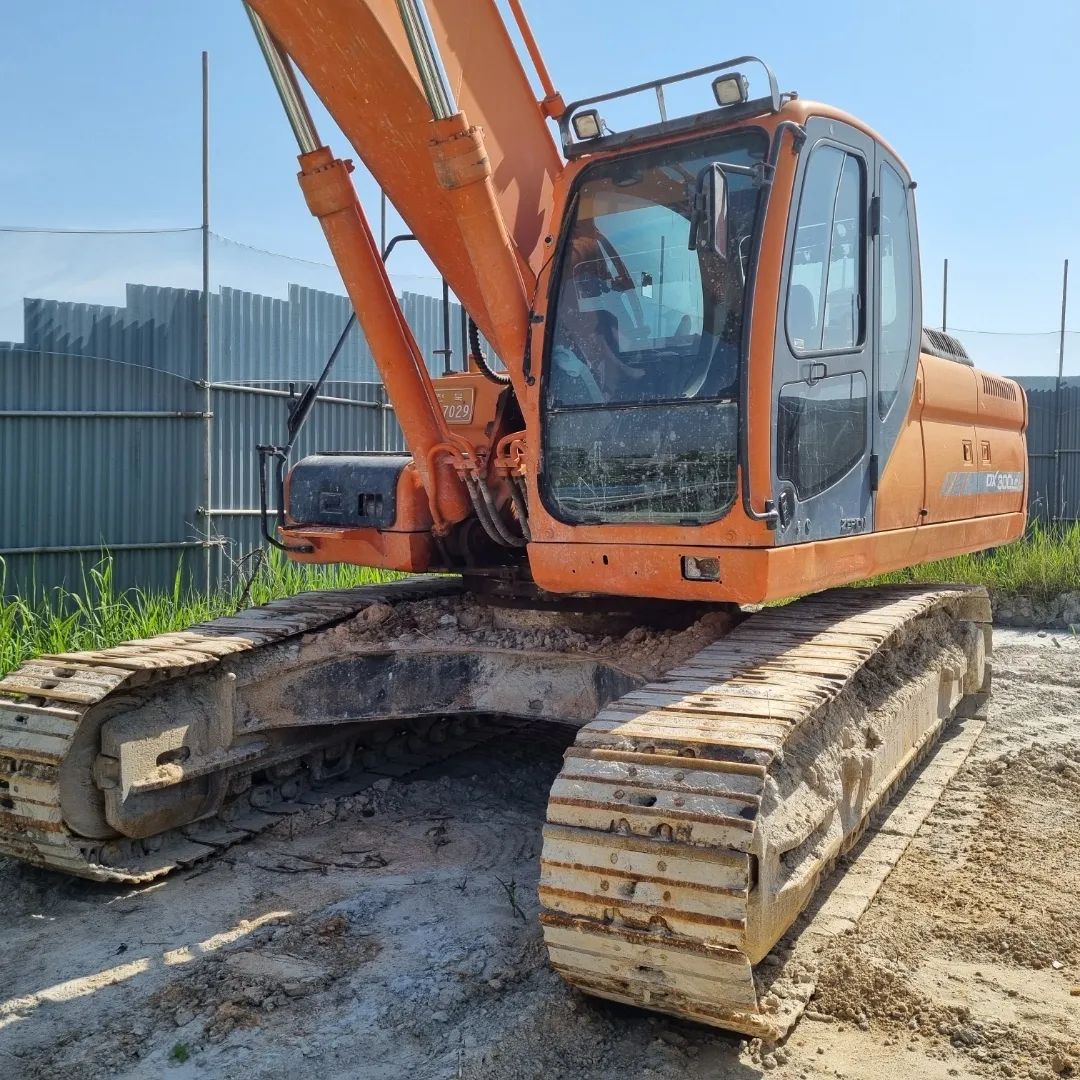  두산 DOOSAN  DX300LC 모델 2007년식 4800만원 판매합니다