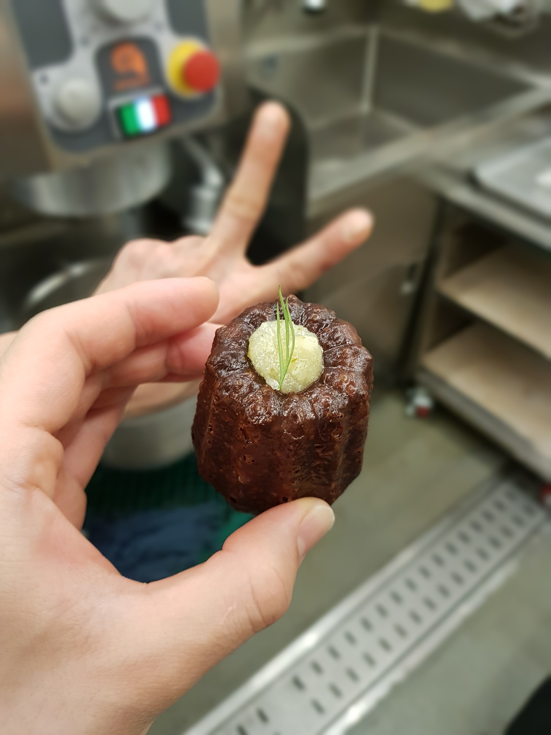  레몬을 활용한 까눌레 만들기-Lemon cannelé