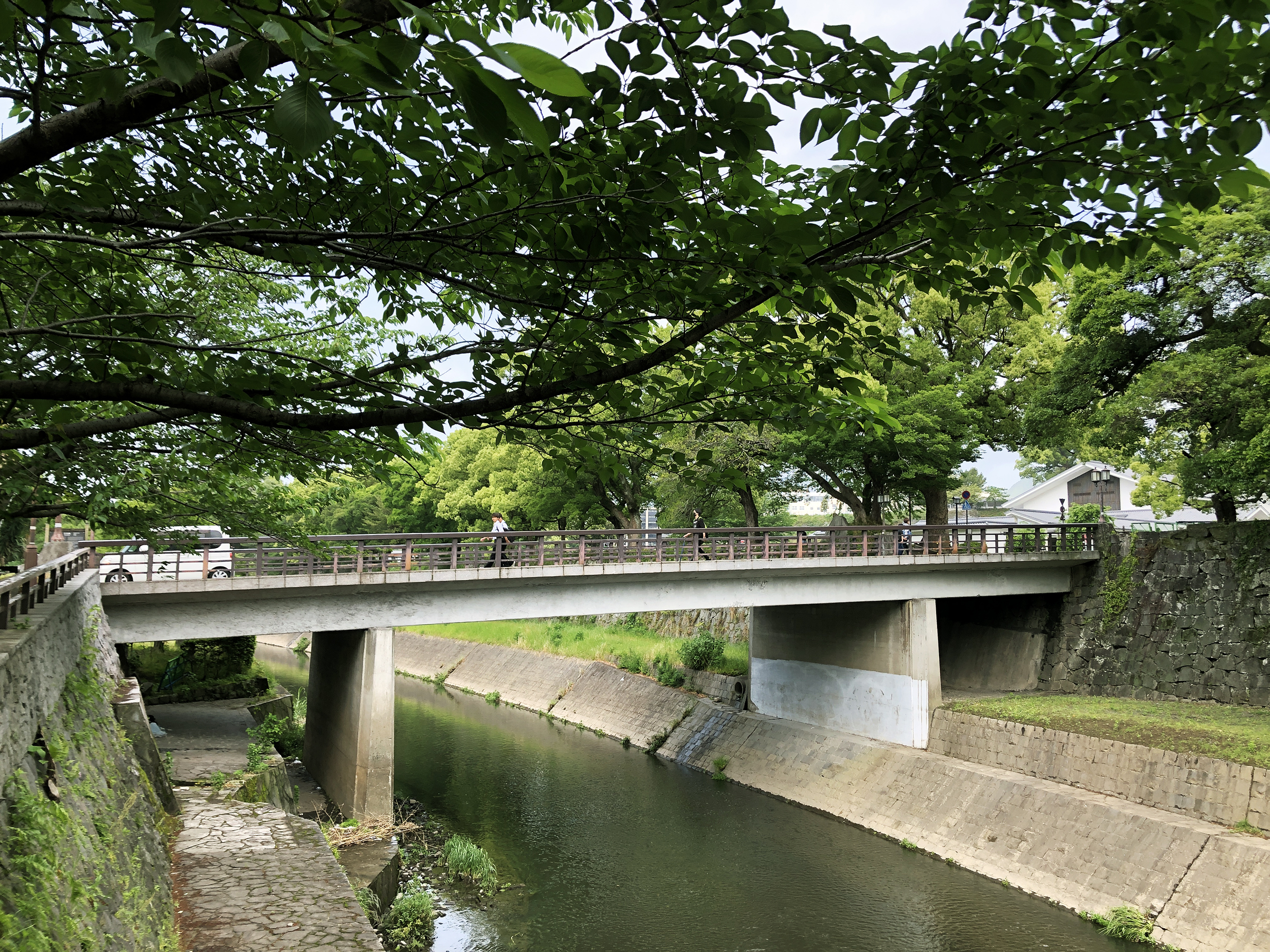 구마모토 성 근처 다리