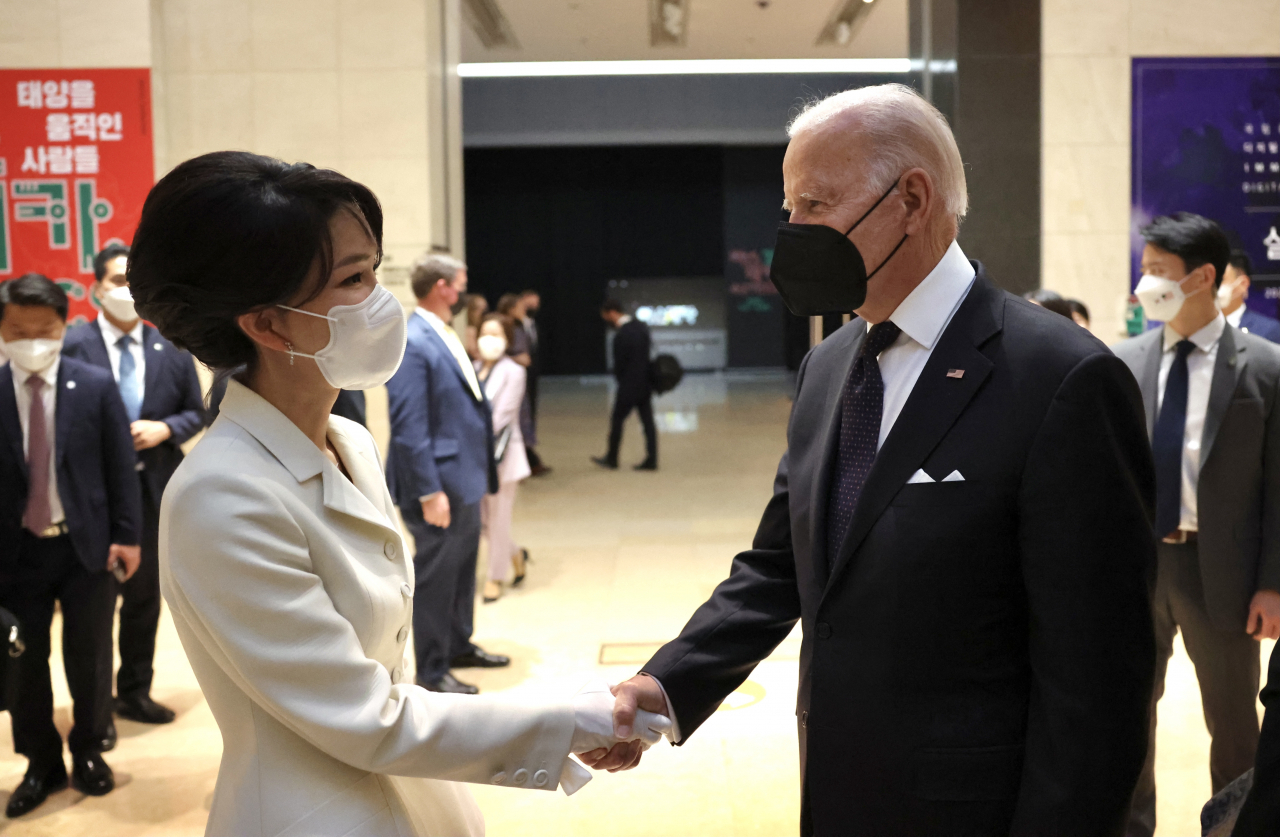  김건희 접견실 "공약파기, 비판받아야".."경비단 숙소나 개선"[데이터 르포]