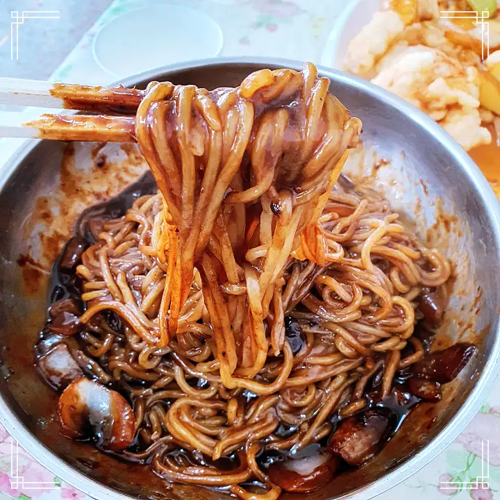 백반기행 40년 전통 달인 노포 중국집 문희경 편 비빔 짬뽕 탕수육 울진 맛집 소개