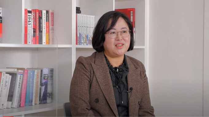  유족 8년 견딘 학폭 소송, 권경애 변호사 불출석에 패소 파장