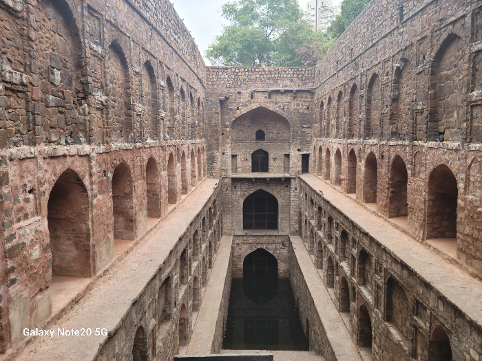 Ugrasen ki Baoli