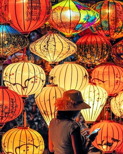 축제 밤의 모습