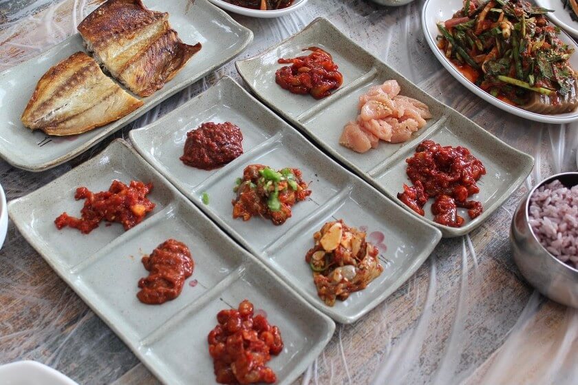 식객 허영만의 백반기행 298회 한그루와 함께한 부안 밥상! 풀지조림과 젓갈백반 맛집 곰소등대길밥상 