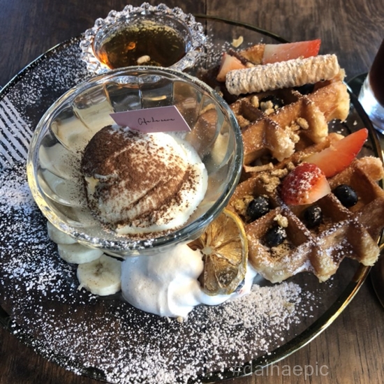  [수원 인계동 카페] 바삭바삭 와플 맛집 <카페드레브>