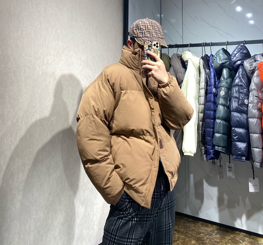  [FEAR OF GOD] 피어오브갓 에센셜 멀티컬러 푸퍼 패딩 자켓 (5 COLOR)