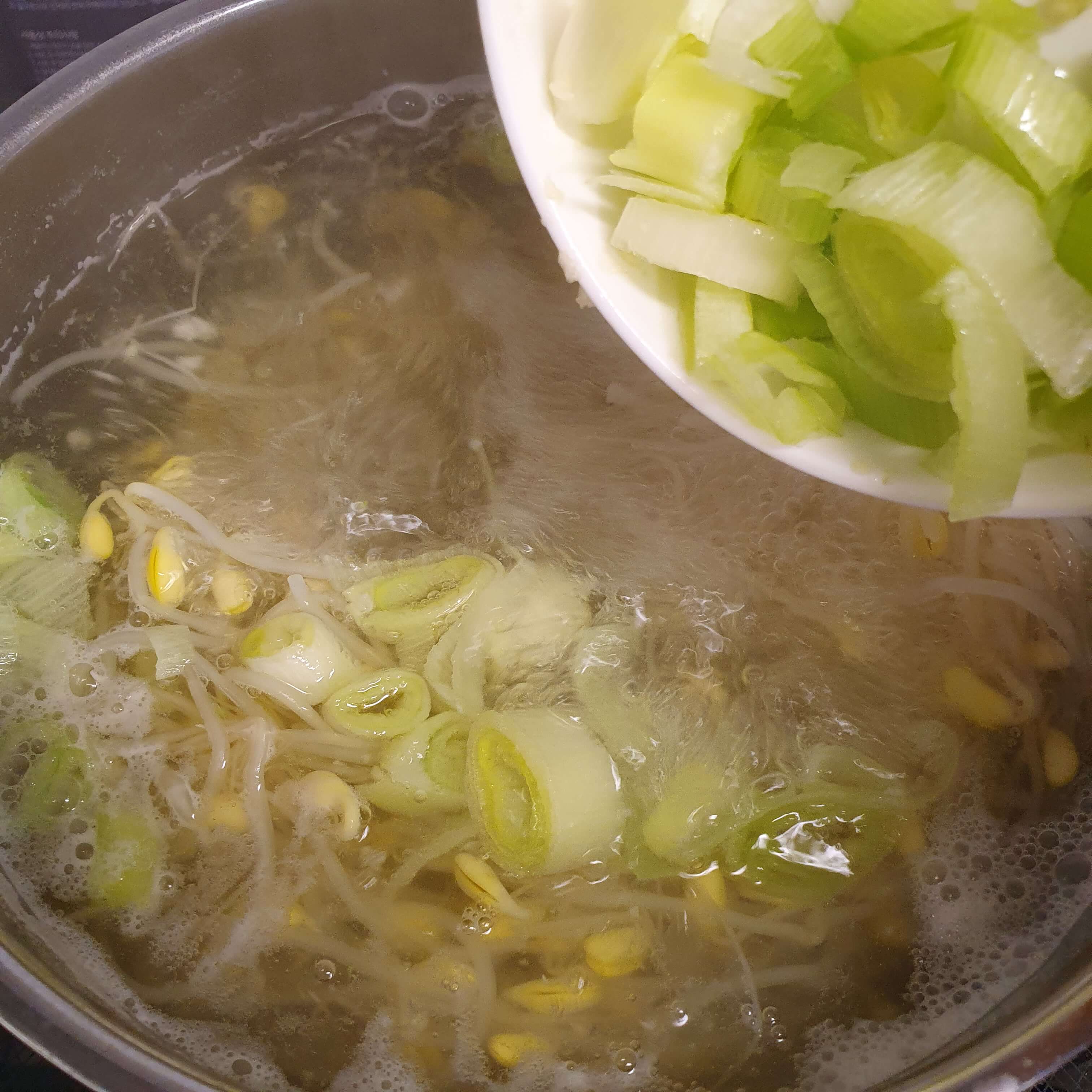  콩나물 국 레시피 ft. 멸치육수