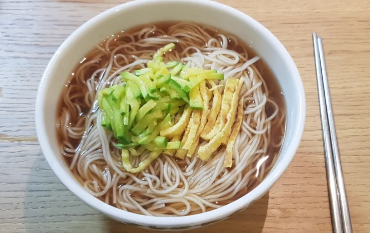 멸치국수