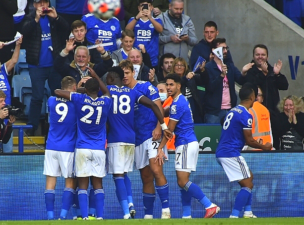 2-4로 패한 맨유 최악의 부진이 계속되는 솔샤르 경질이 대답하며 레스터에게 12