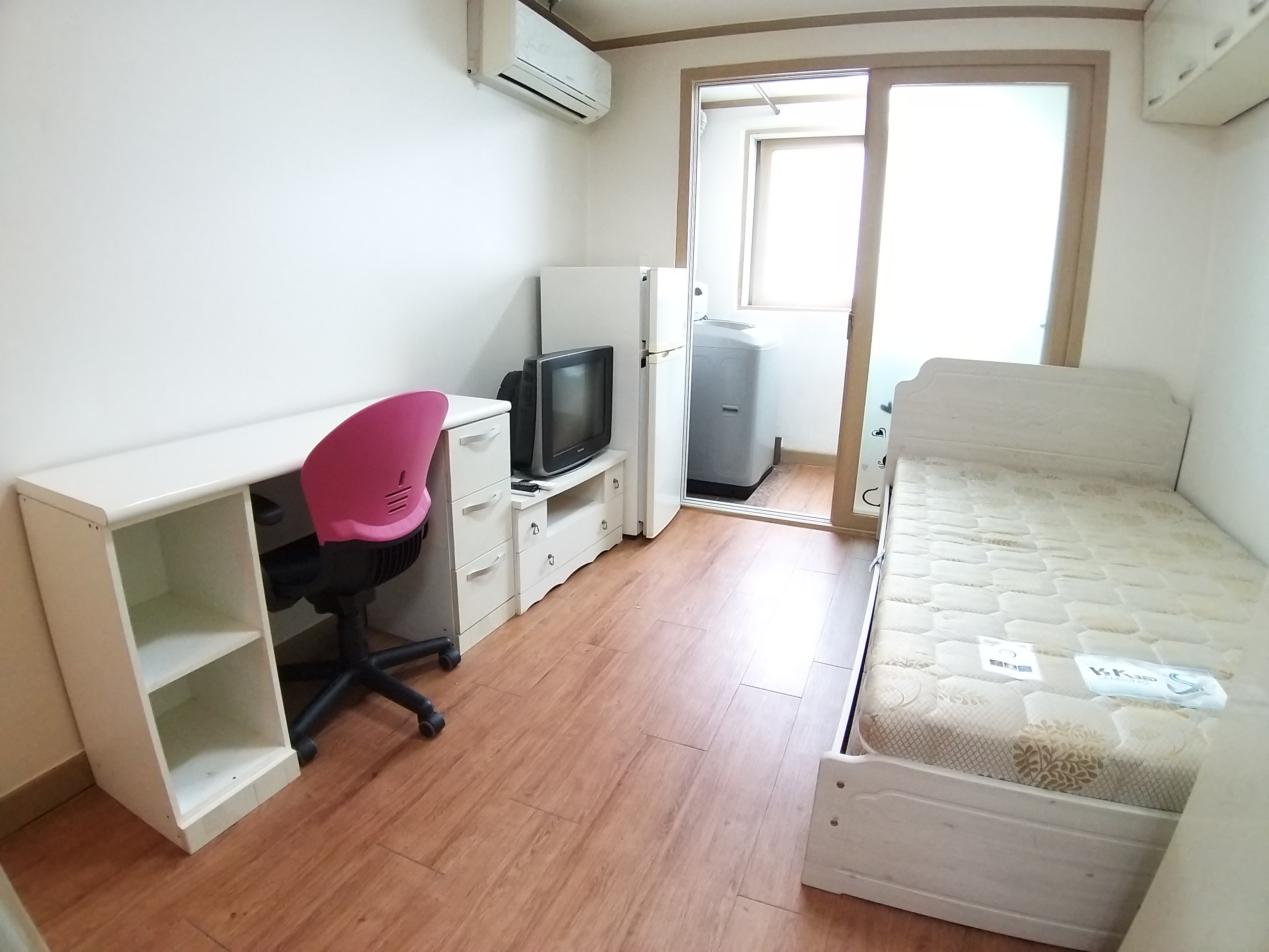  파주 탄현면 법흥리원룸 통일동산 신세계첼시아울렛 원룸 월세 100/25만 침대 및 옷장 완비된 깔끔한 풀옵션